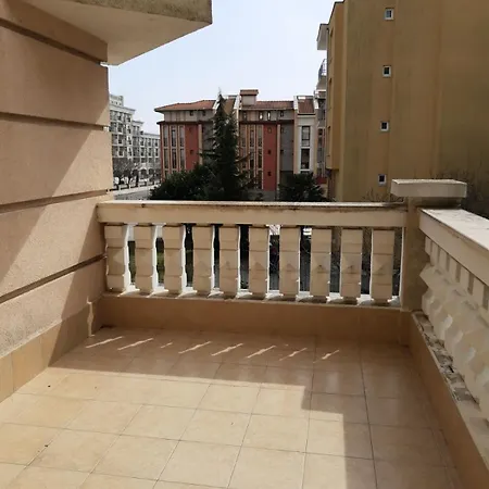 сънсет Апартаменты *